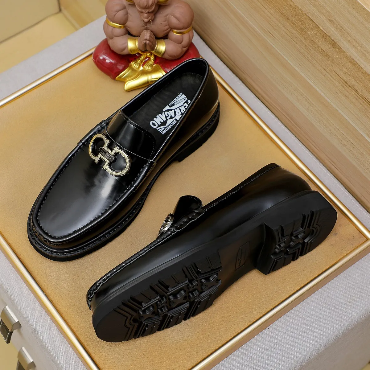 Men's shoes 💰500 Ferragamo [Ferragamo] top imported suit men's shoes 💯Original copy of the official website, product materials: selected imported embossed calfskin + luxury hardware buckle accessories ~ imported water-dyed cow 🐂 leather lining. Strong three-dimensional visual effect, original combination outsole, multiple colors available😘 Size: 38-44 (.45.46.4. Customized)
